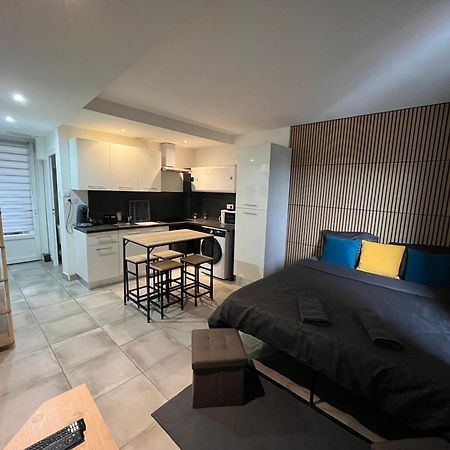Studio Confortable Avec Balcon Villeneuve-sur-Lot Exterior foto