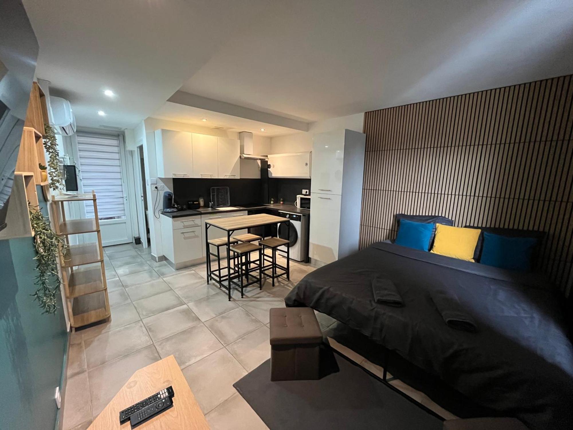 Studio Confortable Avec Balcon Villeneuve-sur-Lot Exterior foto
